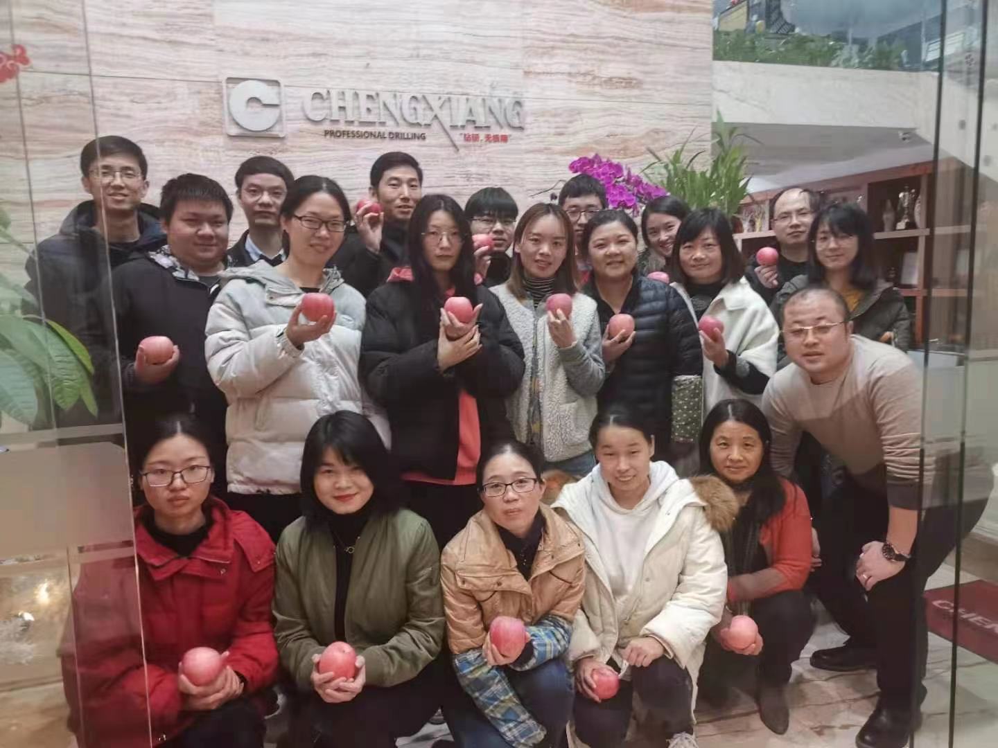 風(fēng)勁帆滿圖新志，砥礪奮進(jìn)正此時